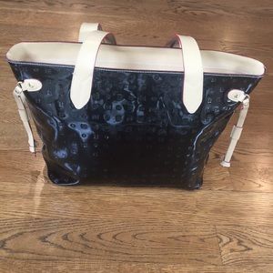 EUC Arcadia patent leather logo tote